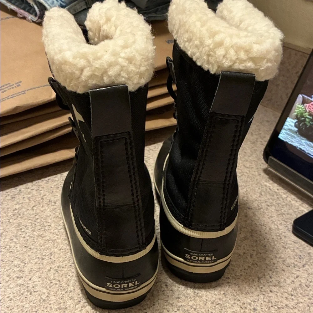 Sorel Black and Cream Snow Boots